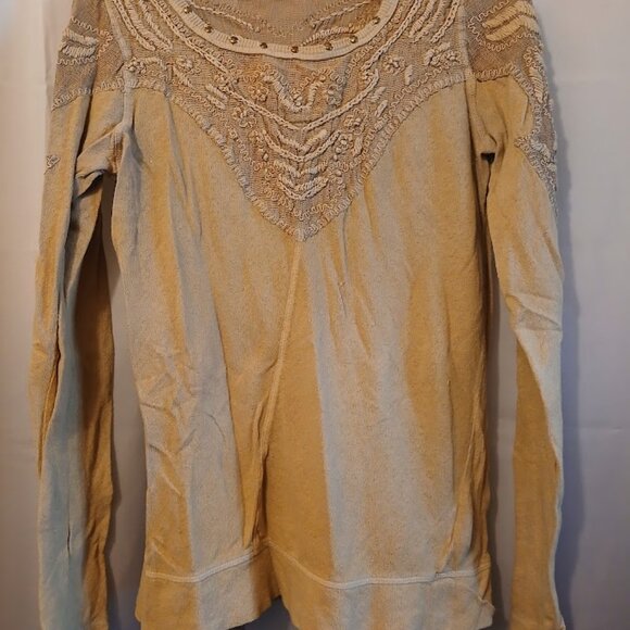 FREE PEOPLE Studded Mesh upper T-shirt Top XS Mustard Beige Scoop neck Boho LS - Picture 2 of 10